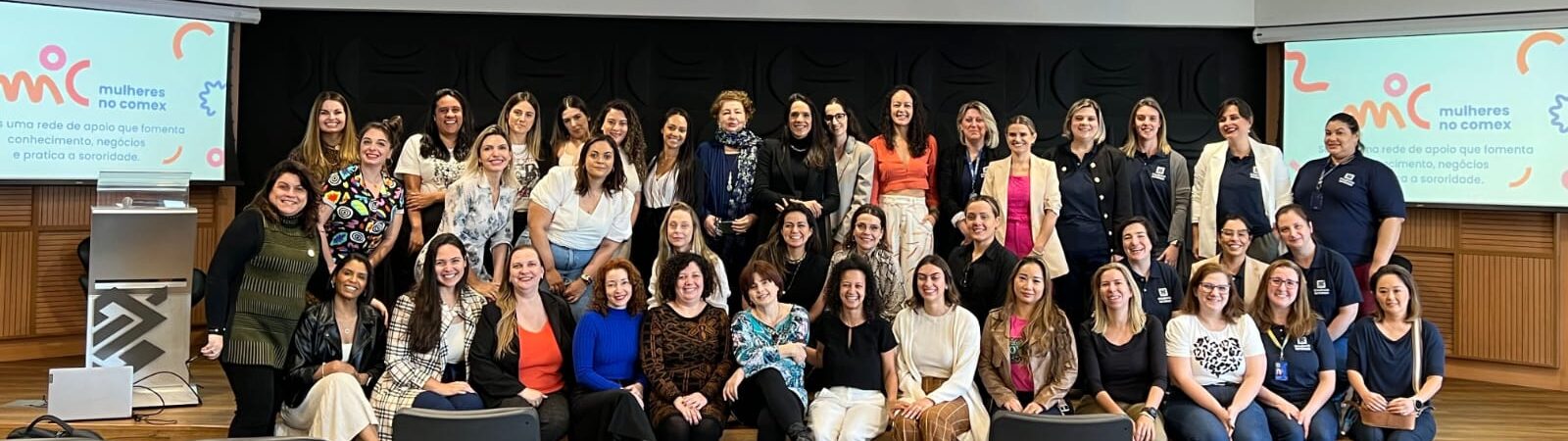 HUB MULHERES NO COMEX - BRASIL